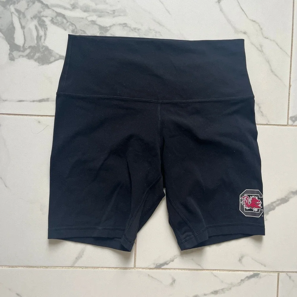 Lululemon align 8' shorts black color university of South Carolina USC logo 10